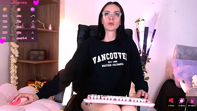 AuroraHans1 online show from February 2026 01:39:01 AM