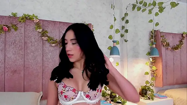 AnyaJay online show from December 2025 09:15:01 PM