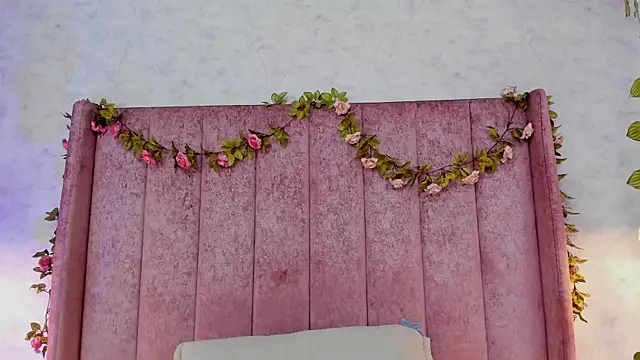 AnyaJay online show from November 2025 09:13:02 PM