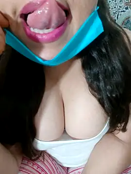 Hot-lino online show from January 2026 12:39:02 AM