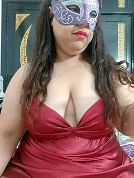 Hot-lino online show from September 2025 08:05:01 PM