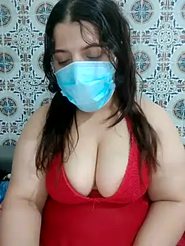 Hot-lino online show from May 2026 10:19:01 PM