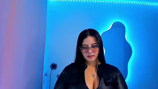 val ferrer online show from October 2025 11:49:02 PM