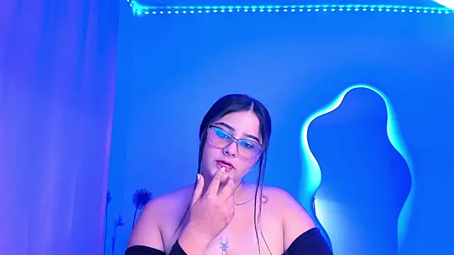 val ferrer online show from October 2025 04:47:01 AM