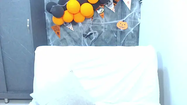 Snapshot of Andy_22cm chatting on November 2025 03:50:02 PM Andy 22cm online show from November 2025 03:50:02 PM