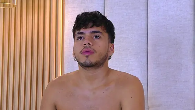 AlexanderJordan online show from December 2025 10:31:01 PM