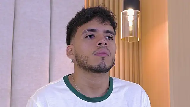 AlexanderJordan online show from November 2025 07:40:01 PM