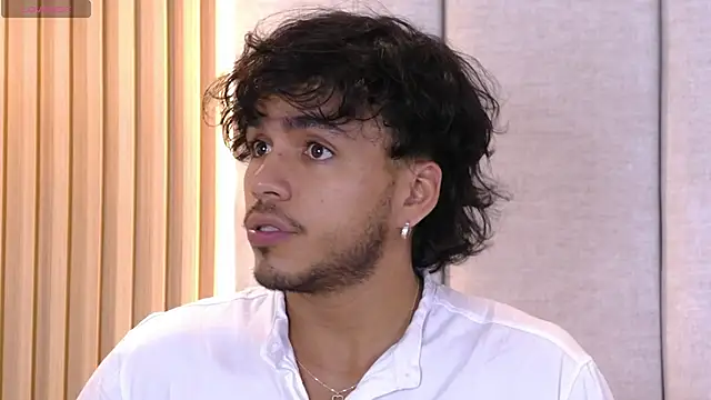 Snapshot of AlexanderJordan chatting on September 2025 02:01:02 AM AlexanderJordan online show from September 2025 02:01:02 AM
