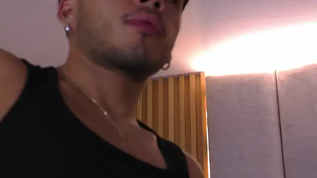 AlexanderJordan online show from November 2025 07:28:02 PM