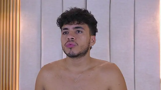 AlexanderJordan online show from December 2025 06:20:02 PM