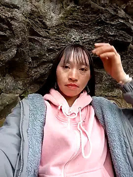 Snapshot of tcm-cute chatting on February 2026 07:39:01 AM tcm-cute online show from February 2026 07:39:01 AM