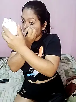 Snapshot of Alexxxia69 chatting on September 2025 12:17:01 AM Alexxxia69 online show from September 2025 12:17:01 AM