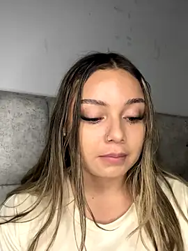 AnnyLopezzz  online show from September 2025 07:18:01 PM