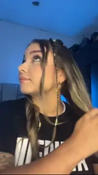 AnnyLopezzz  online show from February 2026 02:12:01 AM