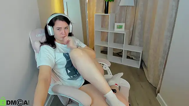 Lea shadom online show from November 2025 01:09:01 AM