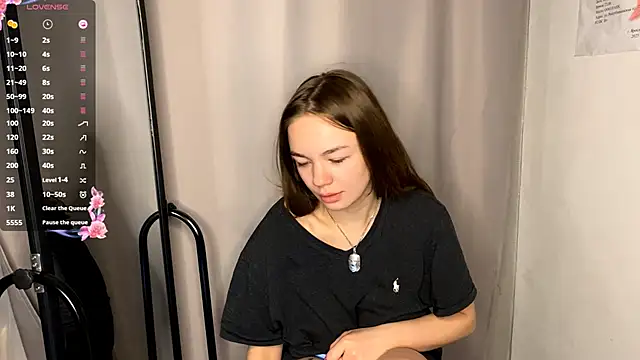 VelvetKate online show from November 2025 09:09:02 PM