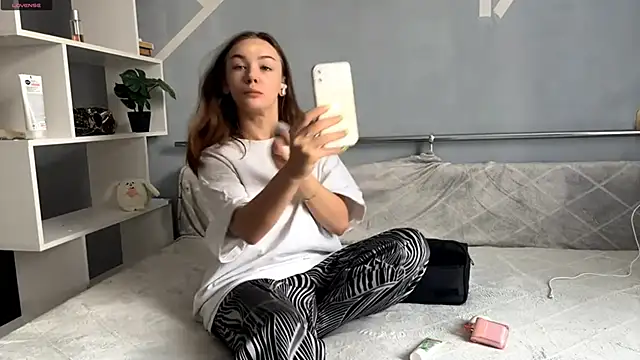 VelvetKate online show from October 2025 01:45:01 PM