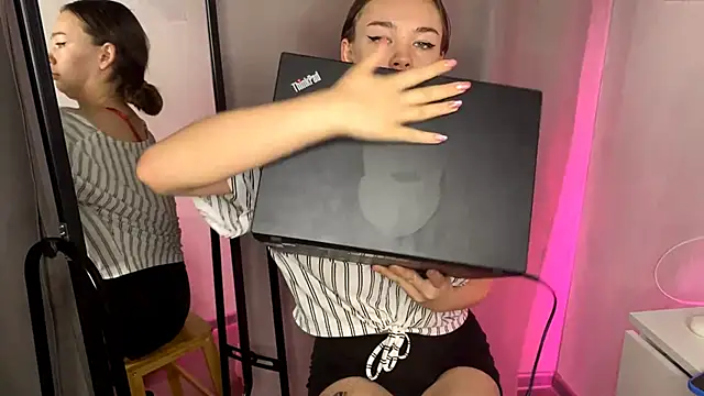 VelvetKate online show from October 2025 05:56:01 PM