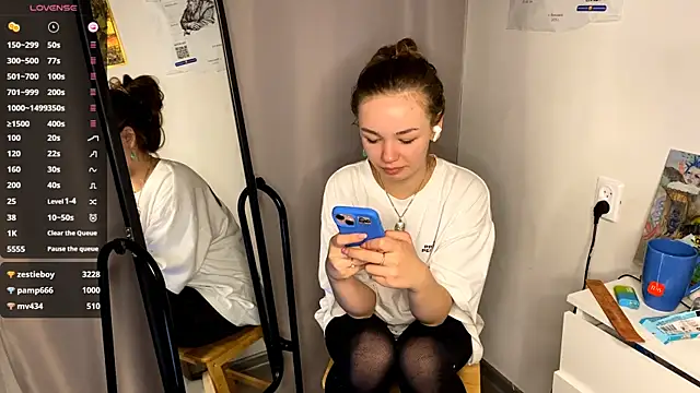 VelvetKate online show from November 2025 07:07:02 PM