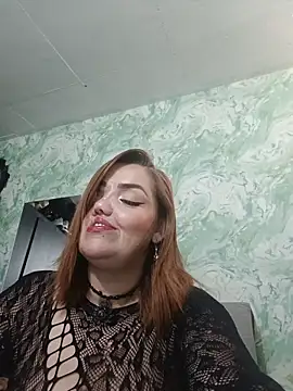 MayaLuna1 online show from November 2025 01:59:02 PM