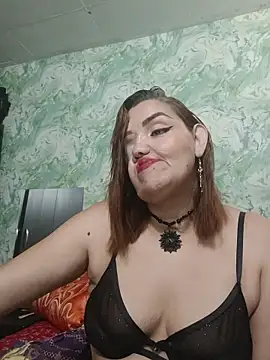 MayaLuna1 online show from November 2025 04:55:01 PM