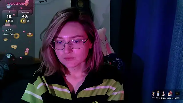 Snapshot of cute1stranger chatting on September 2025 11:41:01 AM cute1stranger online show from September 2025 11:41:01 AM