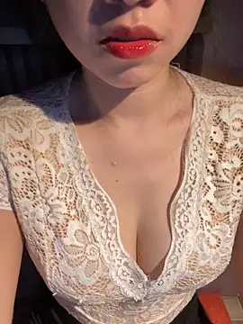 Yumii 09 online show from February 2026 03:25:02 PM