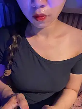 Yumii 09 online show from March 2026 03:45:01 AM