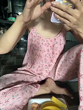 Yumii 09 online show from December 2025 05:52:02 AM