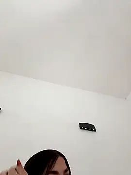 Snapshot of Melek_2002_Uruguaya chatting on February 2026 05:13:02 PM Melek 2002 Uruguaya online show from February 2026 05:13:02 PM