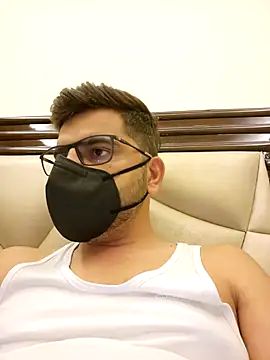 Snapshot of LoveGuruRA chatting on September 2025 04:29:01 PM LoveGuruRA online show from September 2025 04:29:01 PM