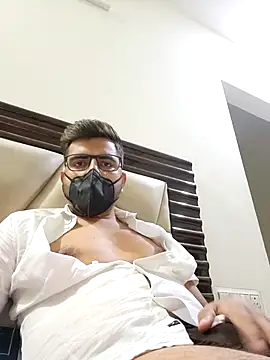 Snapshot of LoveGuruRA chatting on September 2025 03:01:01 PM LoveGuruRA online show from September 2025 03:01:01 PM