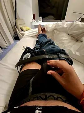 Snapshot of LoveGuruRA chatting on September 2025 02:38:02 PM LoveGuruRA online show from September 2025 02:38:02 PM