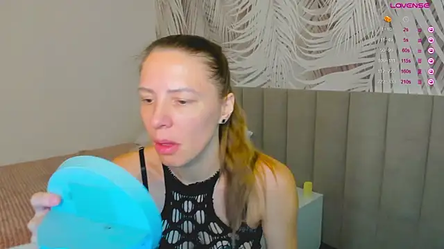 KiaraCaley online show from November 2025 02:12:02 AM