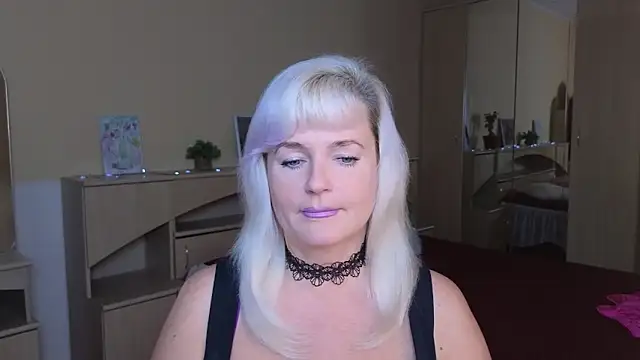 Vina Vision online show from November 2025 12:21:02 PM