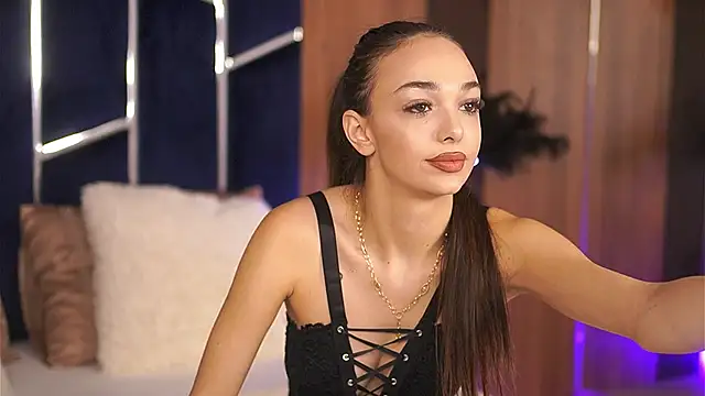 AmiraVeyl online show from September 2025 08:34:01 PM