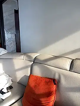 Perropa online show from April 2026 09:33:02 PM
