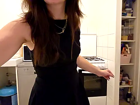 Snapshot of CornetDeGlace chatting on October 2025 06:55:02 PM CornetDeGlace online show from October 2025 06:55:02 PM