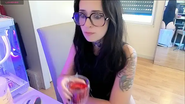 CornetDeGlace online show from July 2026 10:16:01 AM