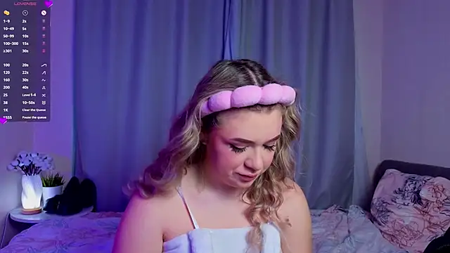 AliaBuerstatte online show from December 2025 06:15:01 AM