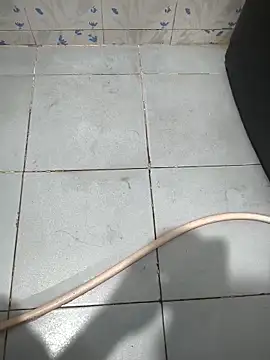 Leon hot33 online show from April 2026 07:04:01 AM