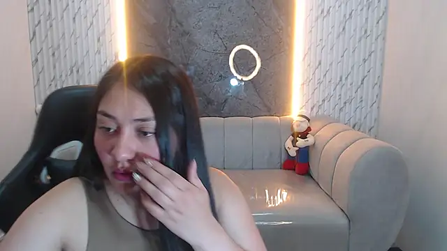 Ivony18 b online show from October 2025 03:09:01 AM