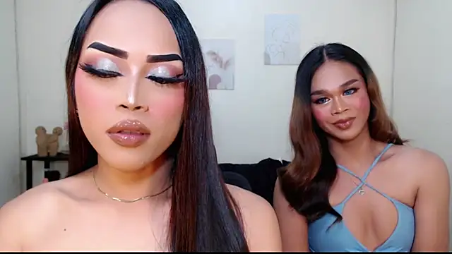 Snapshot of Lessandra_Lust chatting on September 2025 04:08:01 PM Lessandra Lust online show from September 2025 04:08:01 PM