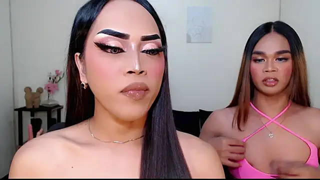 Snapshot of Lessandra_Lust chatting on September 2025 03:36:02 PM Lessandra Lust online show from September 2025 03:36:02 PM