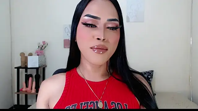 Snapshot of Lessandra_Lust chatting on October 2025 11:05:01 PM Lessandra Lust online show from October 2025 11:05:01 PM