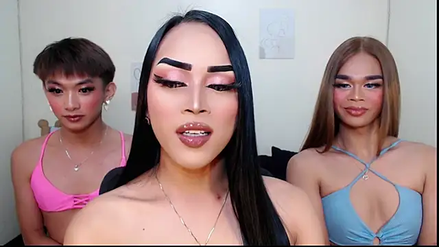 Snapshot of Lessandra_Lust chatting on September 2025 03:41:02 PM Lessandra Lust online show from September 2025 03:41:02 PM