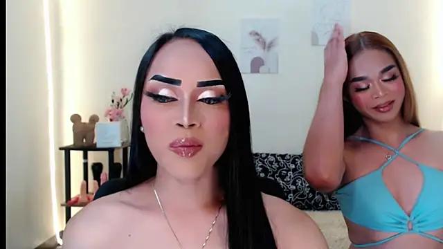 Snapshot of Lessandra_Lust chatting on October 2025 06:50:02 AM Lessandra Lust online show from October 2025 06:50:02 AM