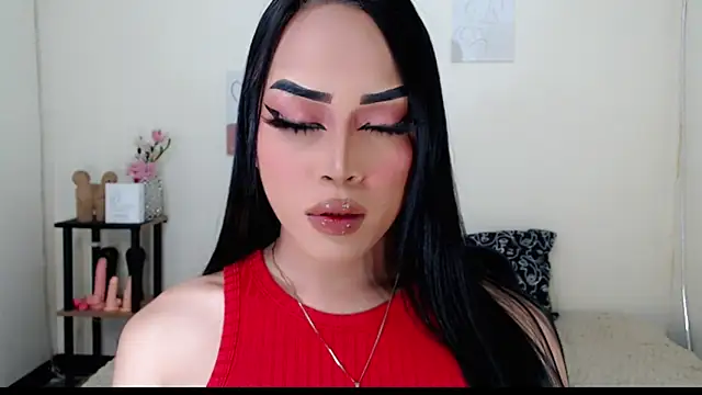 Snapshot of Lessandra_Lust chatting on October 2025 04:14:01 AM Lessandra Lust online show from October 2025 04:14:01 AM