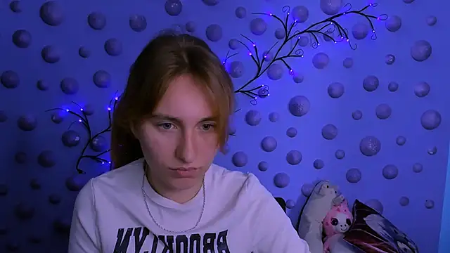beauty ginger  online show from April 2026 07:33:02 PM