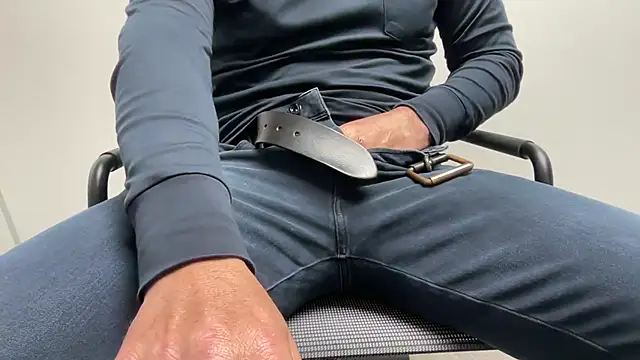 harrys74 online show from October 2025 04:19:01 PM